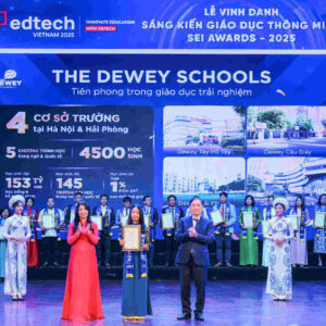 Giải-thưởng-Môi-trường-Giáo-dục-của-năm-cover