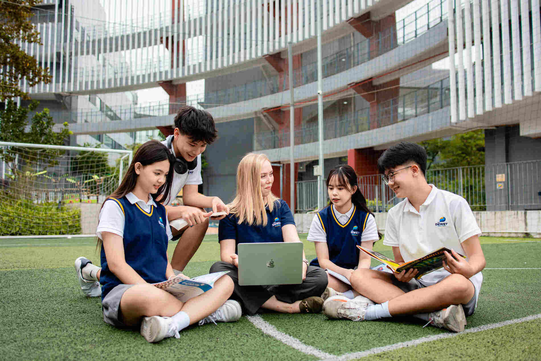 Bản-sắc-giáo-dục-TDS-cover