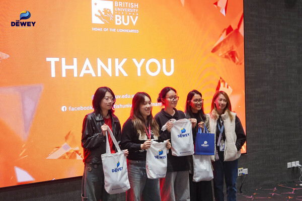 trải-nghiệm-một-ngày làm-sv-ĐH-Anh-Quốc-BUV-07