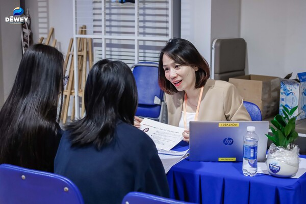 Recap-hướng-nghiệp-K9-11-4