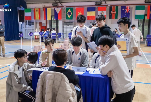 Recap-hướng-nghiệp-K9-11-8