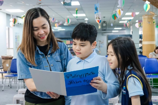 tieng-noi-ban-tay-03