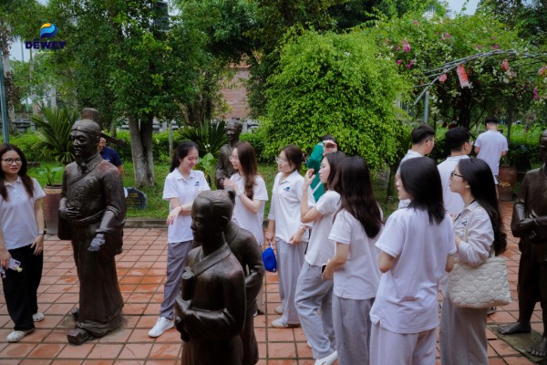 tham-quan-02