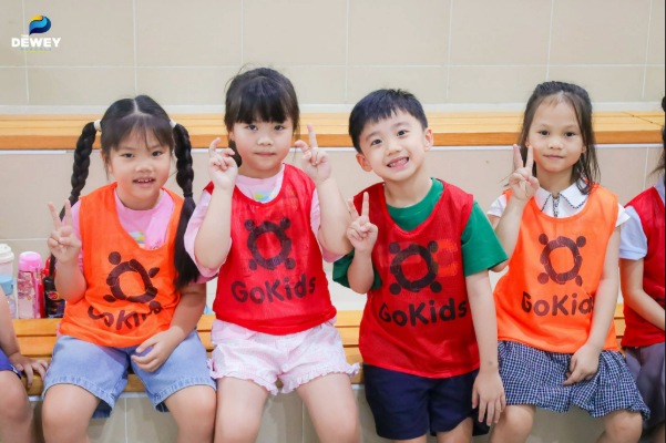 khai-mac-trai-he-02